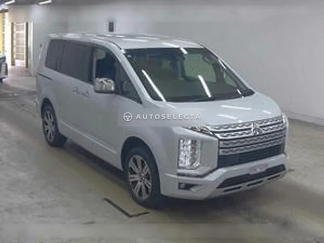 Mitsubishi Delica D:5 2022, auction grade 4