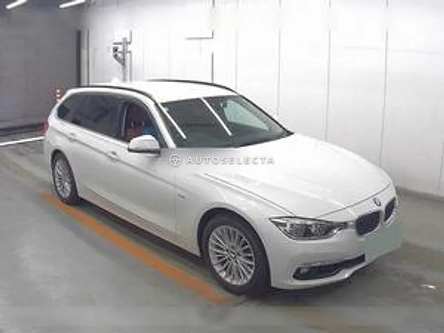 BMW 3 Series 2017, auction grade 4.5