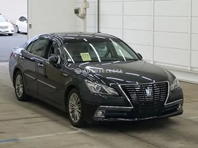 Toyota Crown Hybrid 2014, auction grade RA