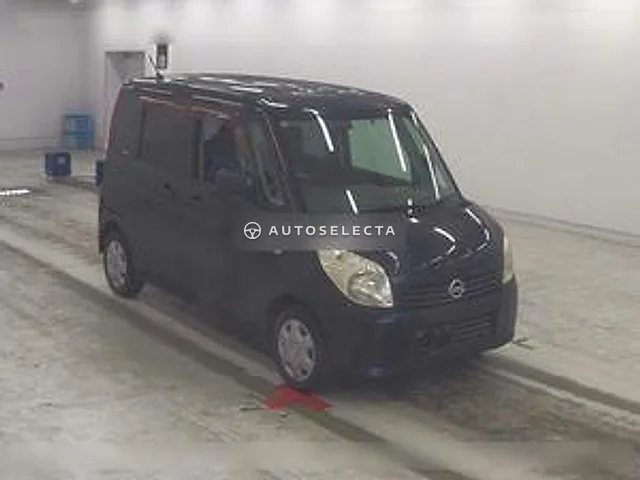 Nissan Roox 2012