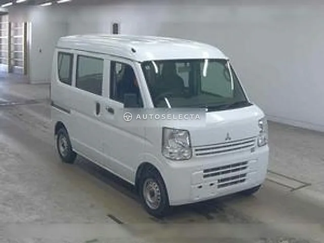 Mitsubishi Minicab Van 2019, auction grade R