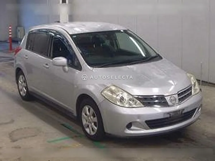Nissan Tiida 2010, photo 1 of 1