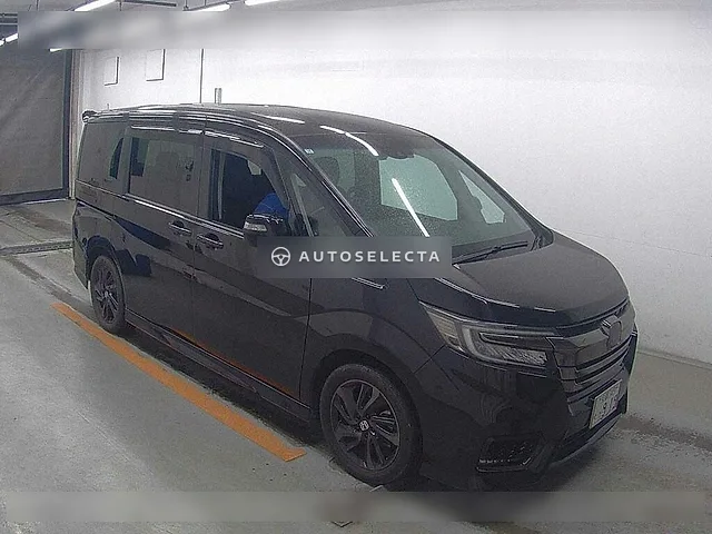 Honda Stepwgn Spada 2019, auction grade 4