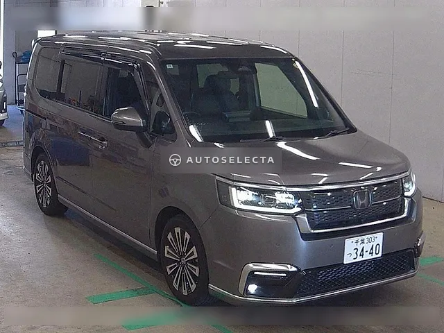 Honda Stepwgn Spada 2024, auction grade 4.5