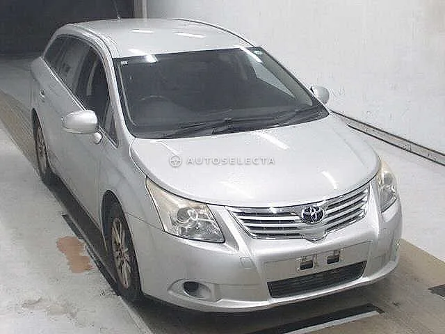 Toyota Avensis Wagon 2011, auction grade R