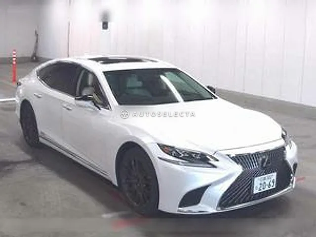 Lexus LS 2017, auction grade 3
