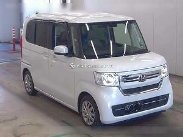 Honda N-BOX 2023, auction grade R