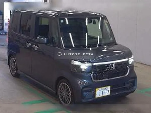 Honda N-BOX Custom 2024, auction grade 4.5