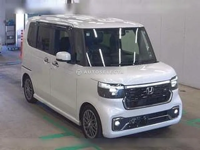 Honda N-BOX Custom 2025, auction grade R