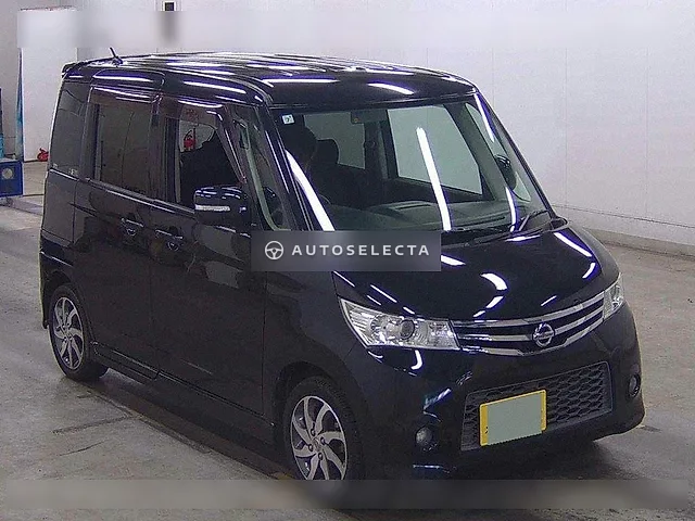 Nissan Roox 2011, auction grade 4.5
