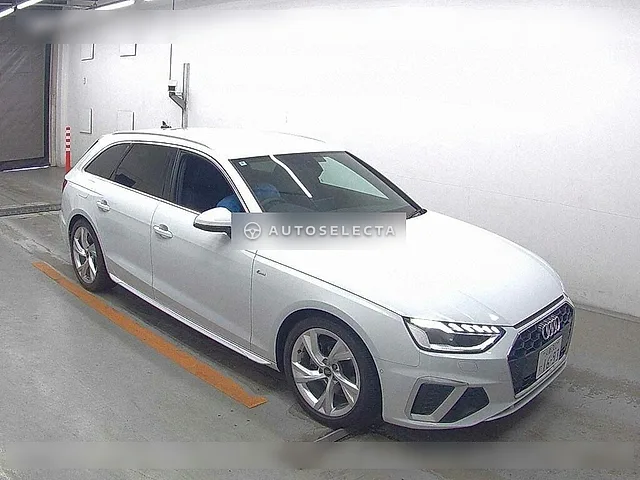 Audi A4 Avant 2024, auction grade 5