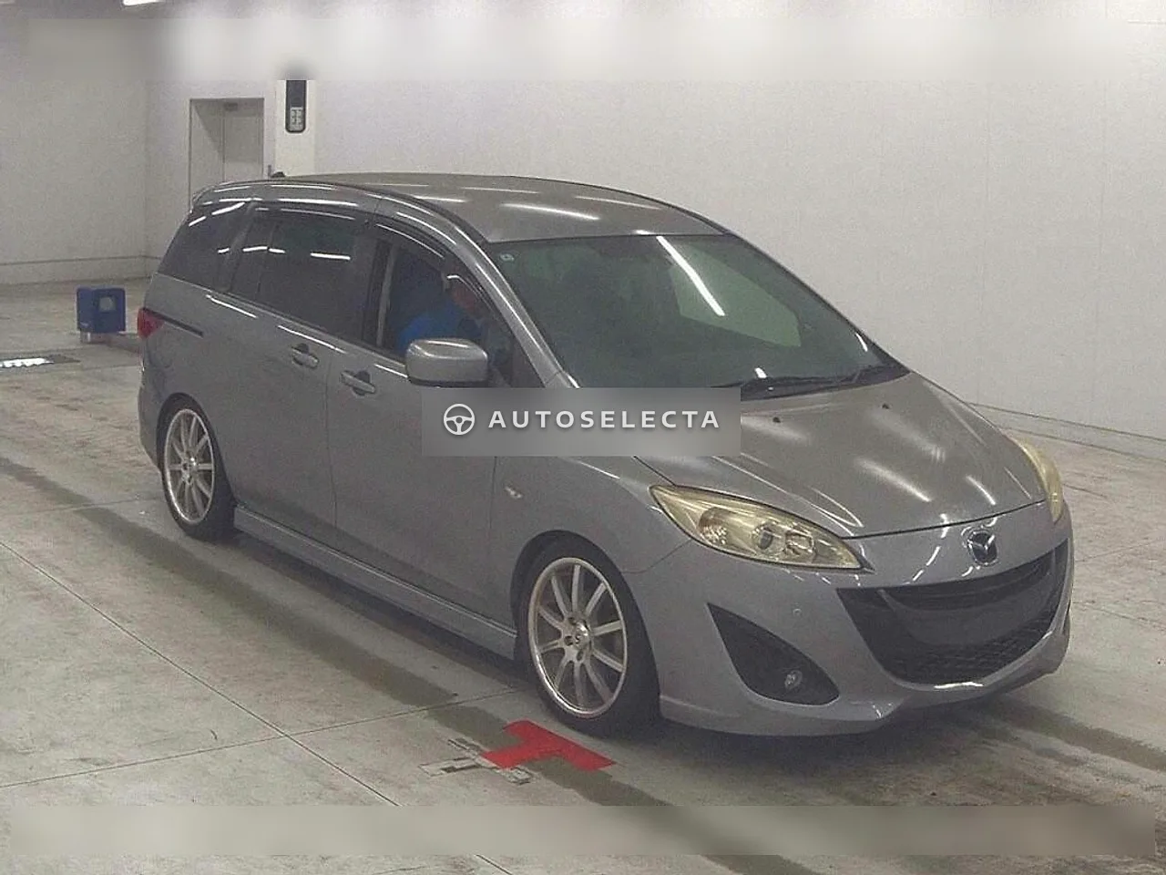 Mazda Premacy 2012, photo 1 of 6