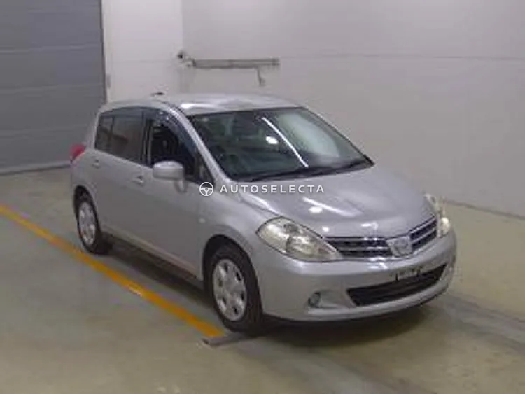 Nissan Tiida 2011, photo 1 of 1