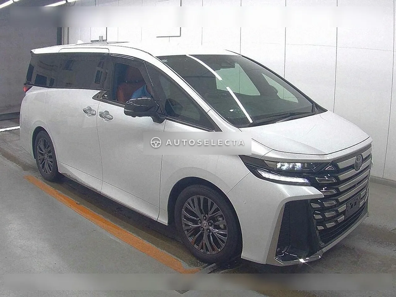 Toyota Vellfire 2024, photo 1 of 6