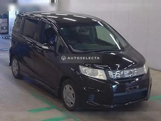 Honda Freed Spike Hybrid 2013, auction grade 4.5