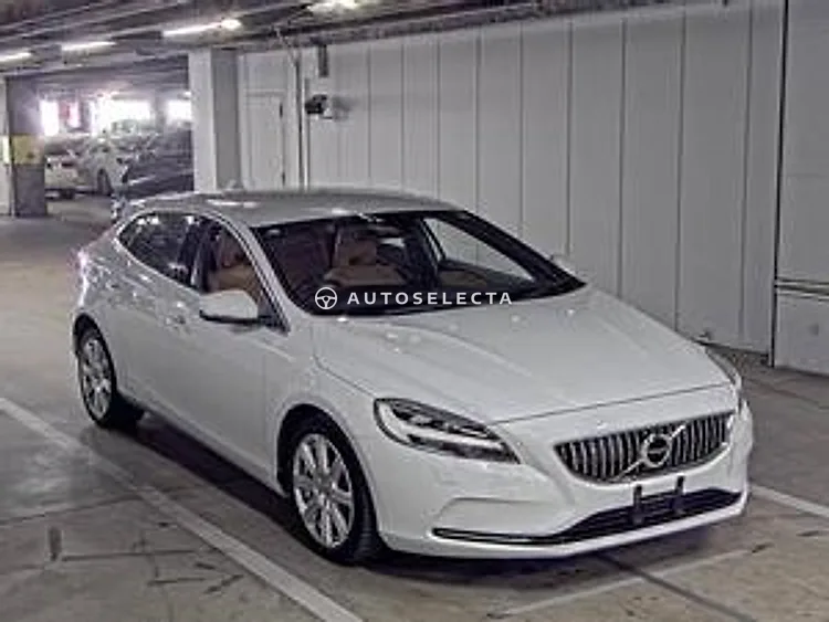 Volvo V40 2017, photo 1 of 1