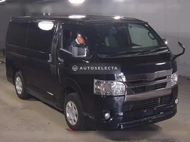 Toyota Hiace Van 2021, auction grade 4