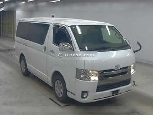 Toyota Hiace Van 2016, auction grade 3.5