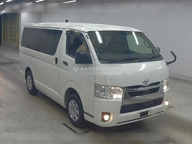Toyota Hiace Van 2021, auction grade 3.5
