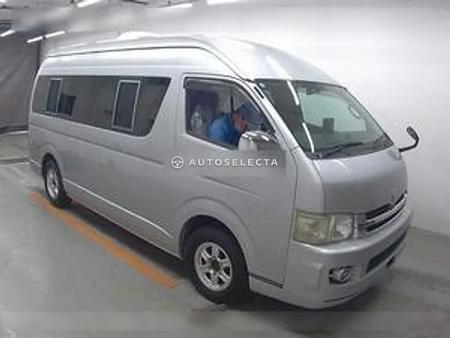 Toyota Hiace Van 2008, auction grade 3.5