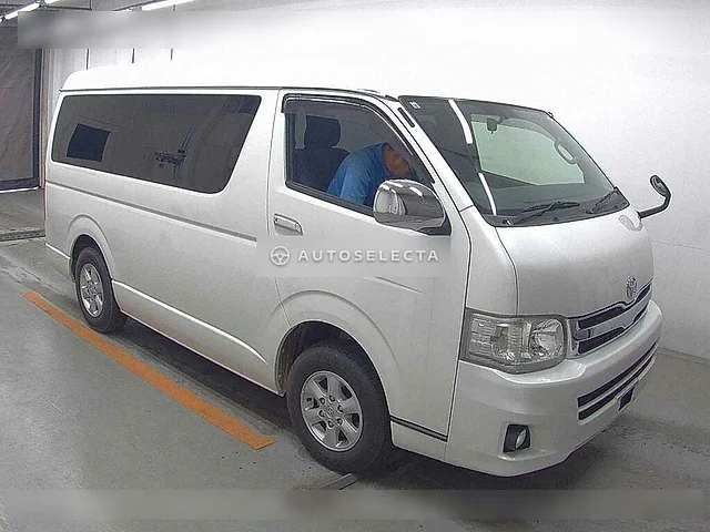 Toyota Hiace Wagon 2013, auction grade 4
