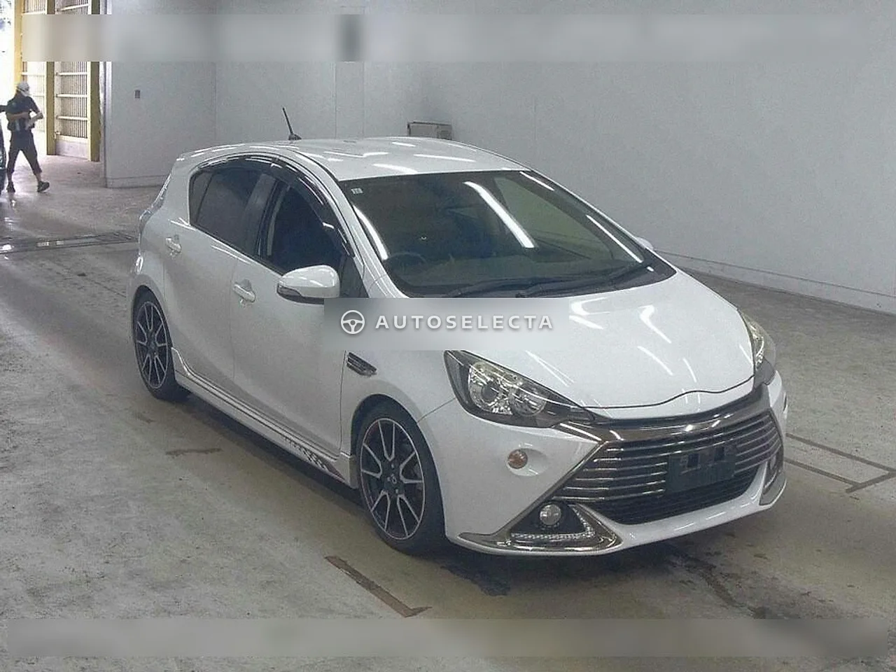 Toyota Aqua 2014, photo 1 of 1