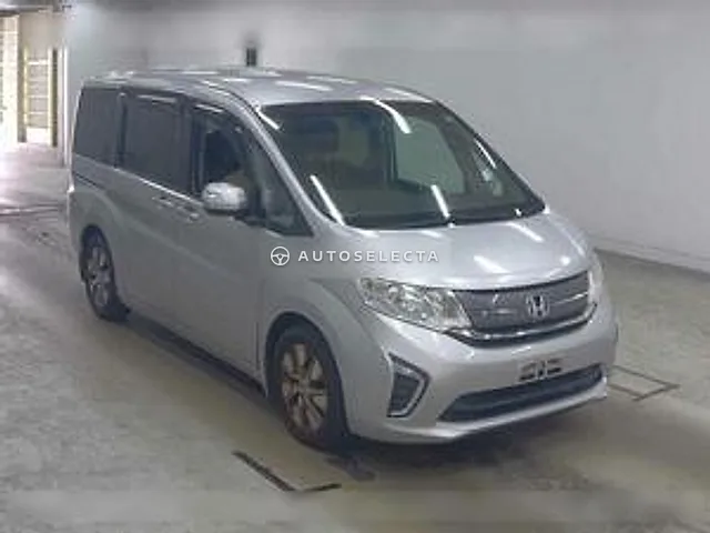 Honda Stepwgn 2015, auction grade 3.5