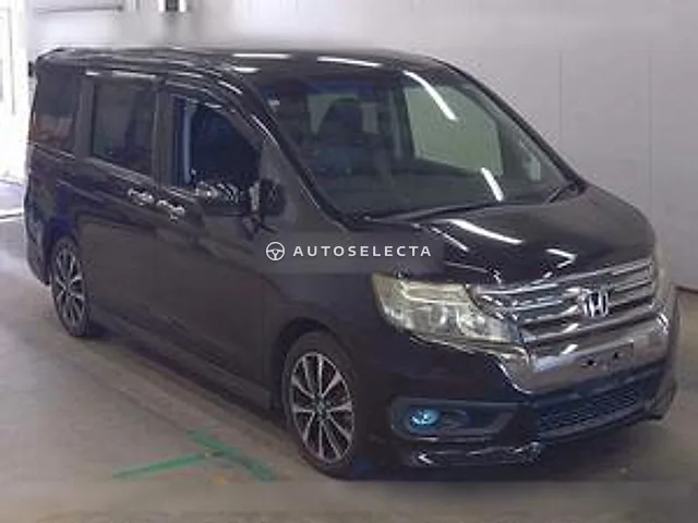 Honda Stepwgn Spada 2013