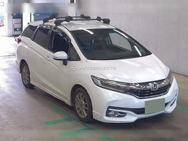 Honda Shuttle 2016, auction grade 3