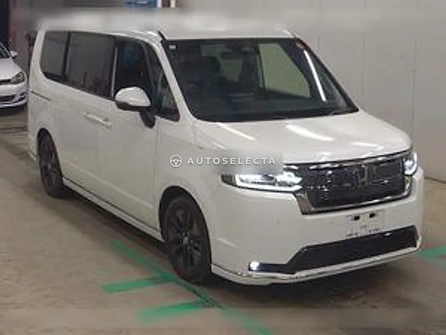 Honda Stepwgn Spada 2023, auction grade 4.5