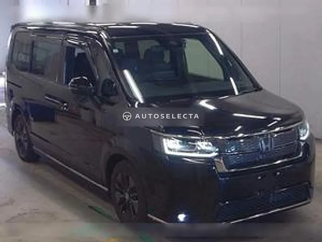 Honda Stepwgn Spada 2023, auction grade 4.5