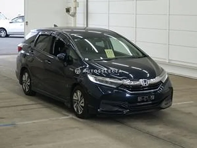Honda Shuttle 2016, auction grade 3.5