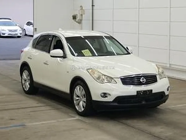 Nissan Skyline Crossover 2009, auction grade 4