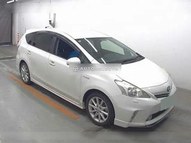 Toyota Prius Alpha 2011, auction grade 4