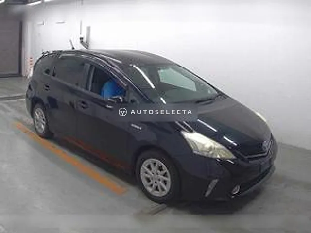 Toyota Prius Alpha 2012, auction grade 3.5