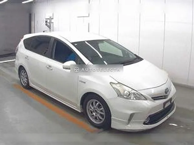 Toyota Prius Alpha 2014, auction grade 4