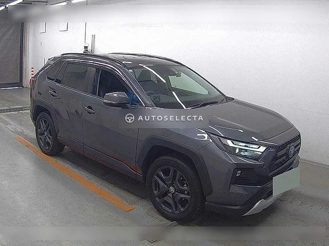 Toyota RAV4 2022, auction grade 4