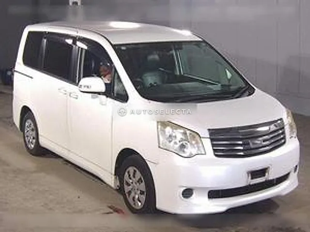 Toyota Noah 2013, auction grade 4