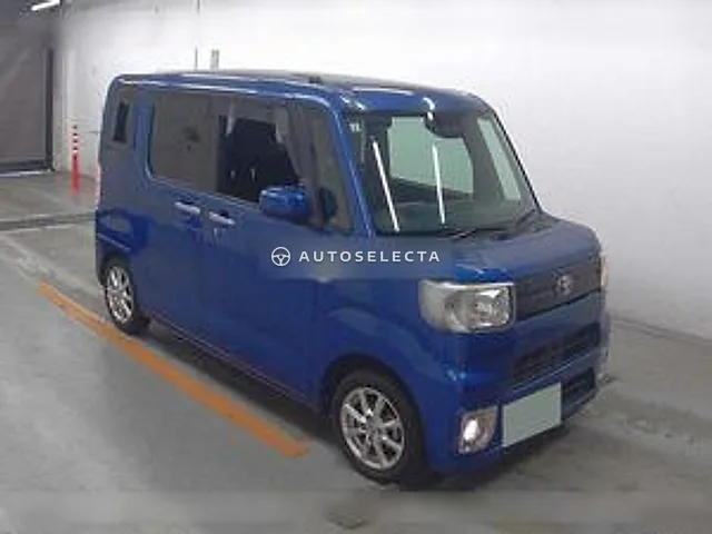 Toyota Pixis Mega 2019, auction grade 4.5