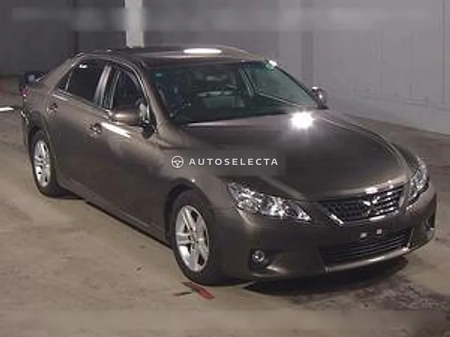 Toyota Mark X 2012, auction grade R