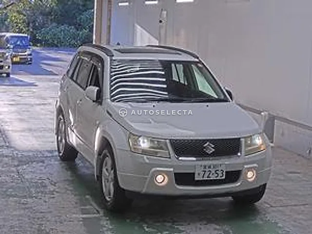 Suzuki Escudo 2005, auction grade 3