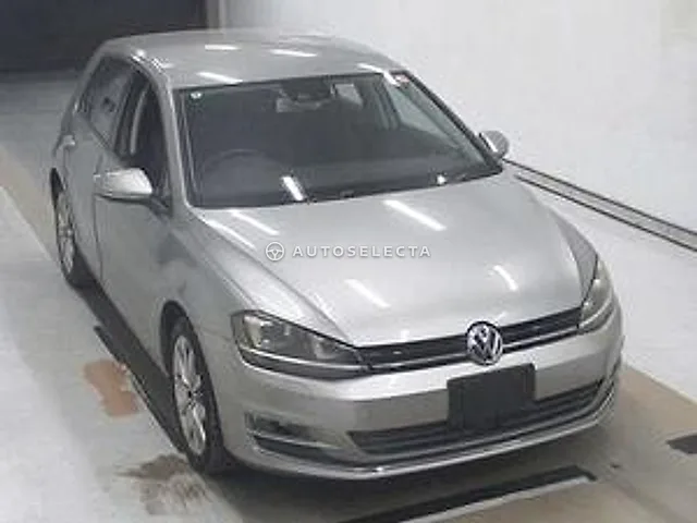 Volkswagen Golf 2014, auction grade 4