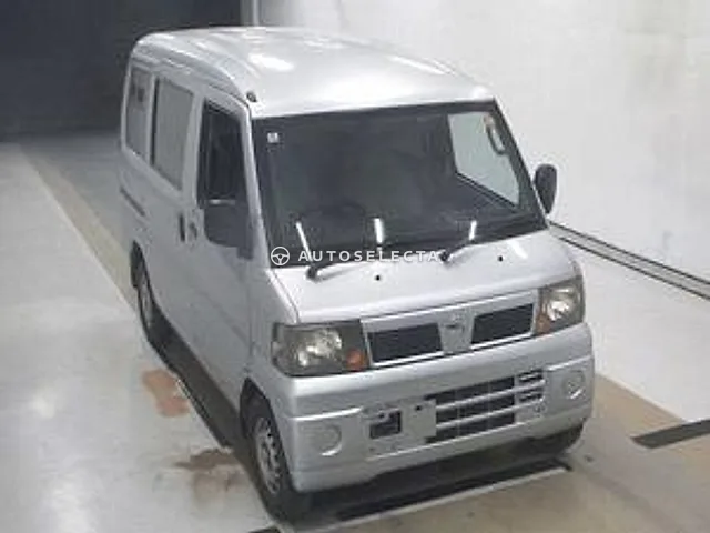 Nissan Clipper Van 2008, auction grade 3