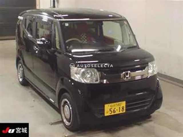 Honda N-BOX Slash 2018, auction grade 4