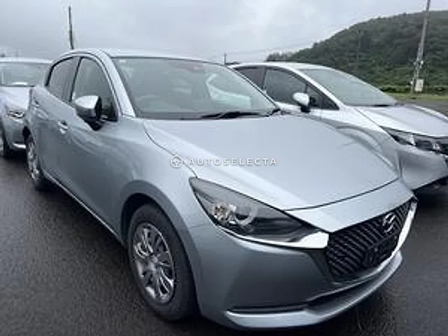 Mazda MAZDA2 2023, auction grade 4