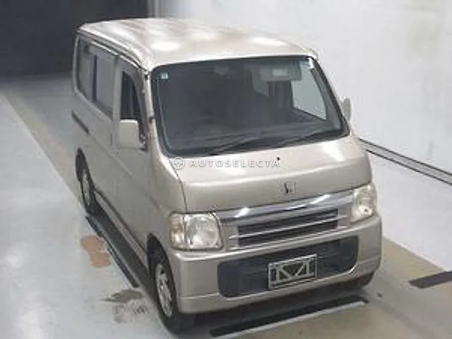 Honda Vamos 2002, auction grade R