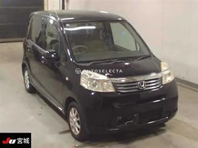 Honda Life 2011, auction grade 3
