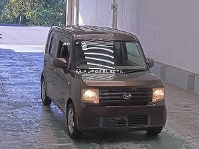 Daihatsu Move Conte 2010, auction grade 3