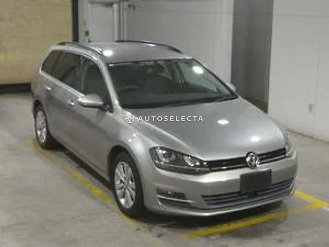 Volkswagen Golf 2015, auction grade 4