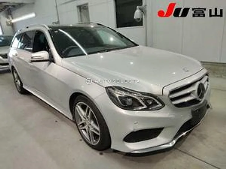 Mercedes-Benz E-Class Station Wagon 2013, photo 1 of 1